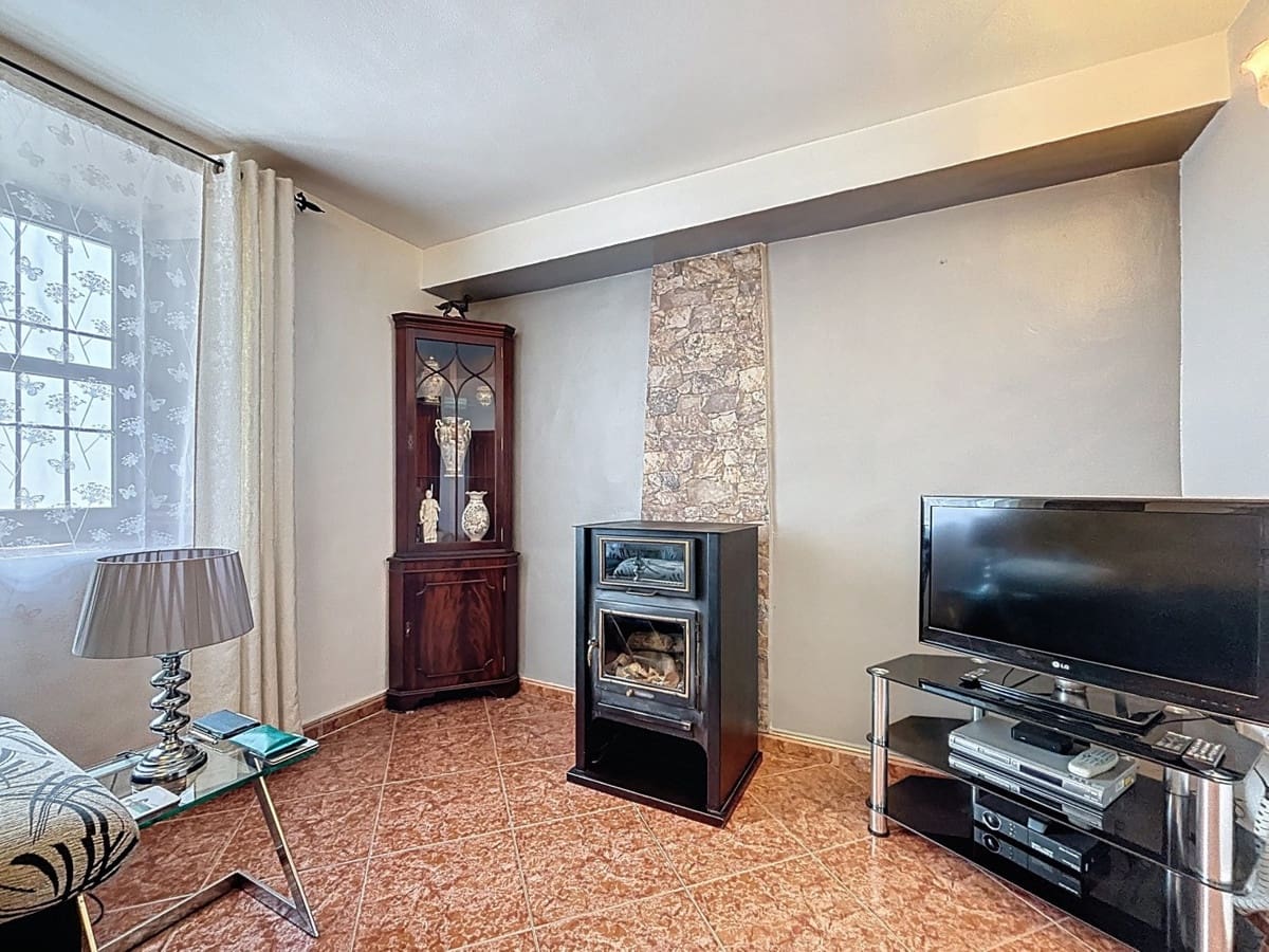 5 Zimmer Villa zu verkaufen in Periana mit Garage - 199.000 € (Ref: 10128682)