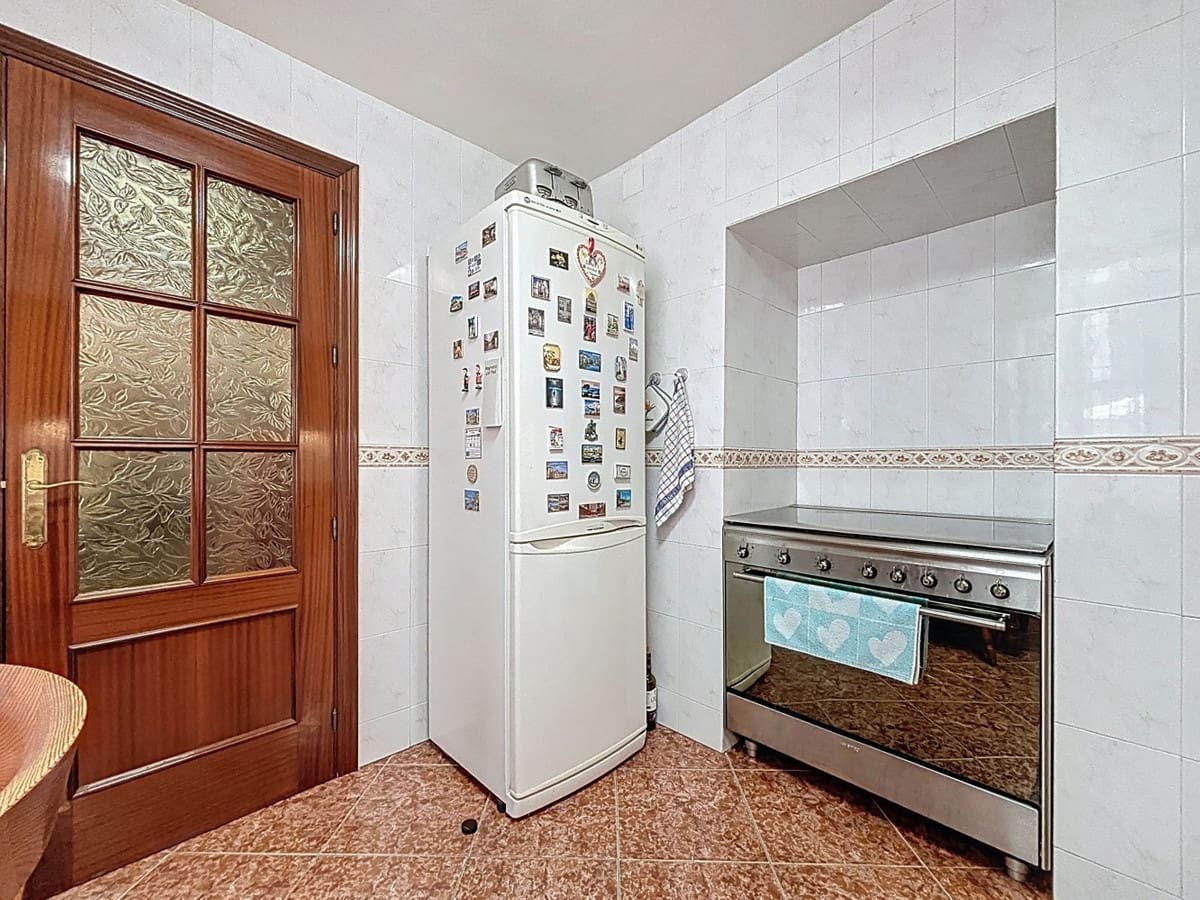 5 Zimmer Villa zu verkaufen in Periana mit Garage - 199.000 € (Ref: 10128682)