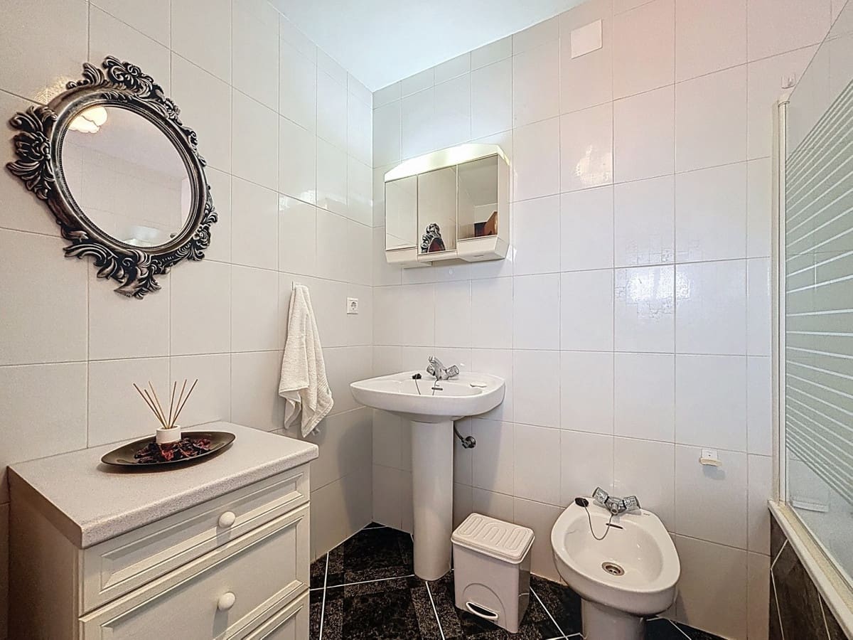 5 Zimmer Villa zu verkaufen in Periana mit Garage - 199.000 € (Ref: 10128682)