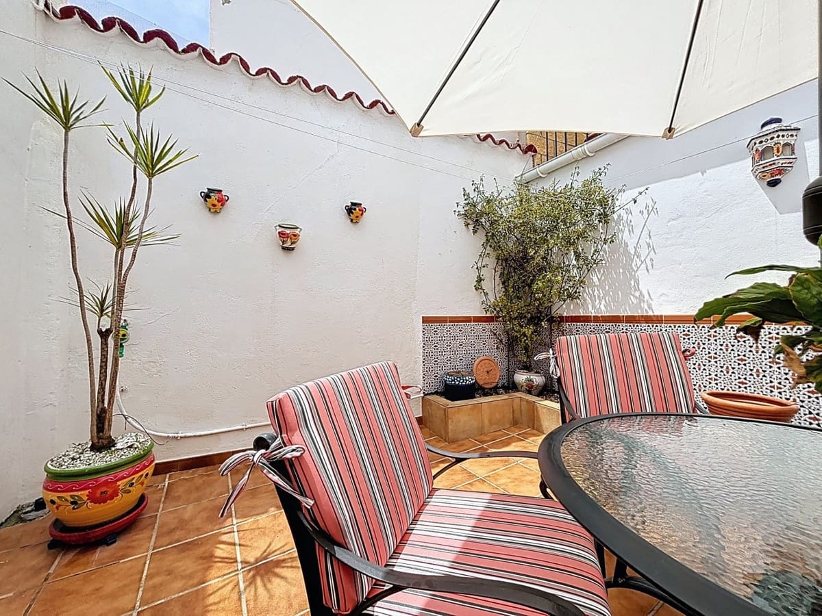 5 Zimmer Villa zu verkaufen in Periana mit Garage - 199.000 € (Ref: 10128682)