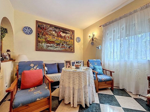 5 bedroom Villa for sale in Viñuela with pool garage - € 360,000 (Ref: 10128683)