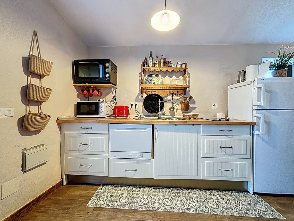 6 Zimmer Villa zu verkaufen in Comares mit Pool Garage - 300.000 € (Ref: 10128686)