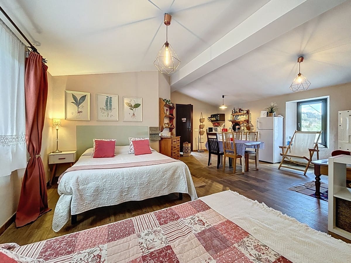 6 Zimmer Villa zu verkaufen in Comares mit Pool Garage - 300.000 € (Ref: 10128686)