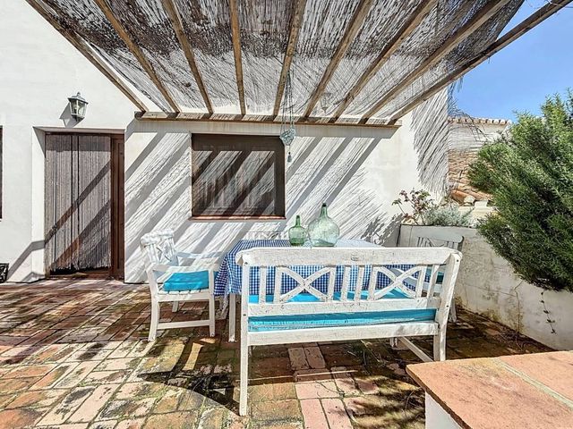 6 Zimmer Villa zu verkaufen in Comares mit Pool Garage - 300.000 € (Ref: 10128686)