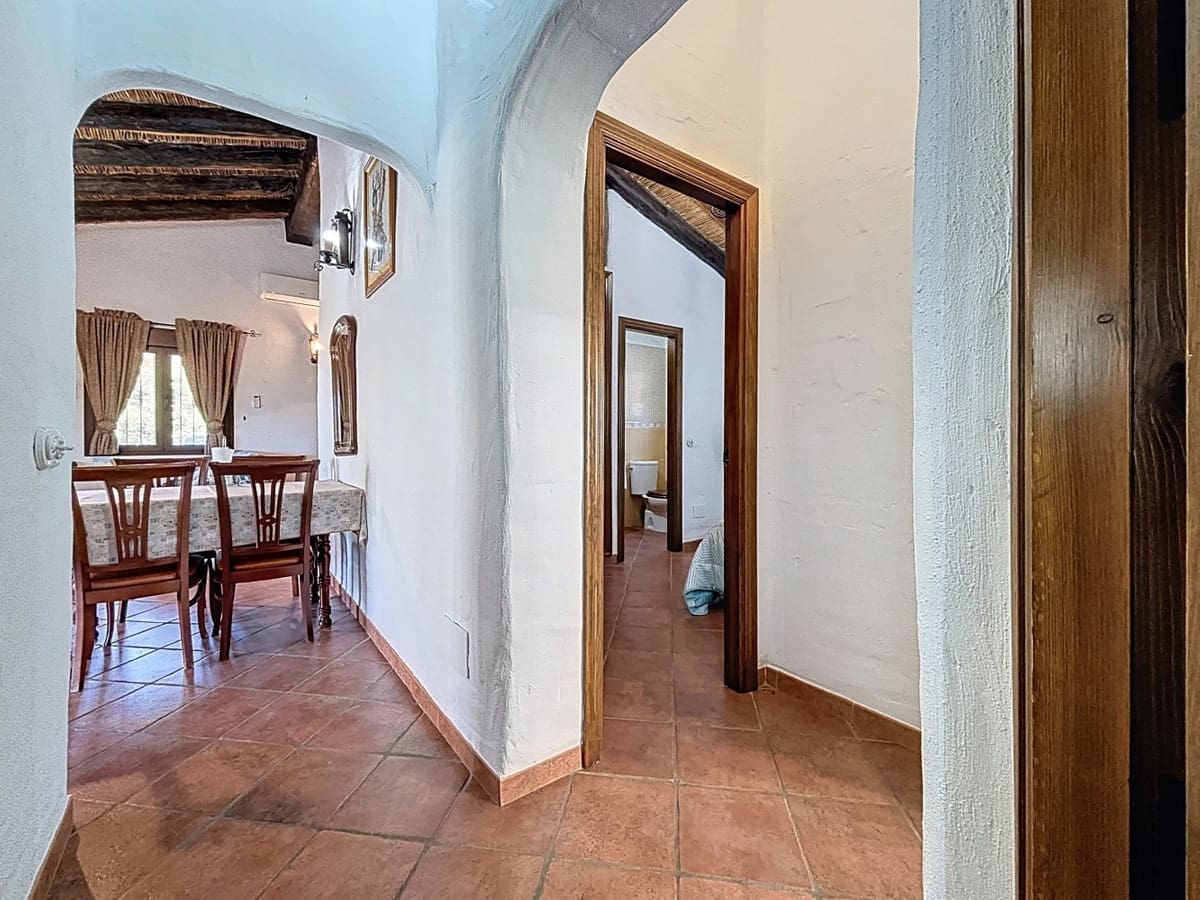 3 soveværelse Villa til salg i Competa med swimmingpool garage - € 415.000 (Ref: 10128688)