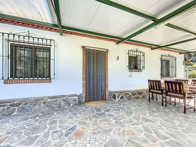 3 chambre Villa/Maison à vendre à Cómpeta avec piscine garage - 415 000 € (Ref: 10128688)