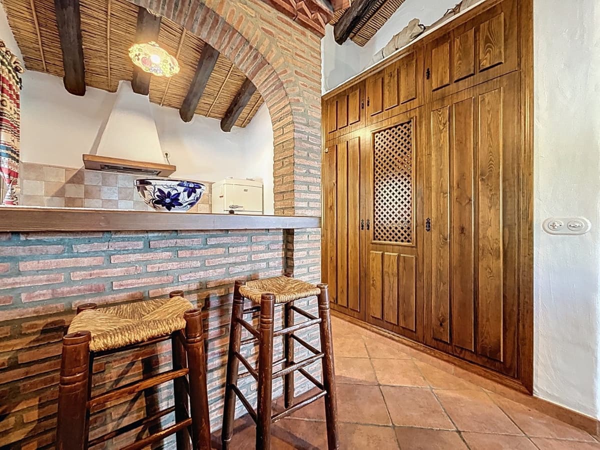 3 soveværelse Villa til salg i Competa med swimmingpool garage - € 415.000 (Ref: 10128688)