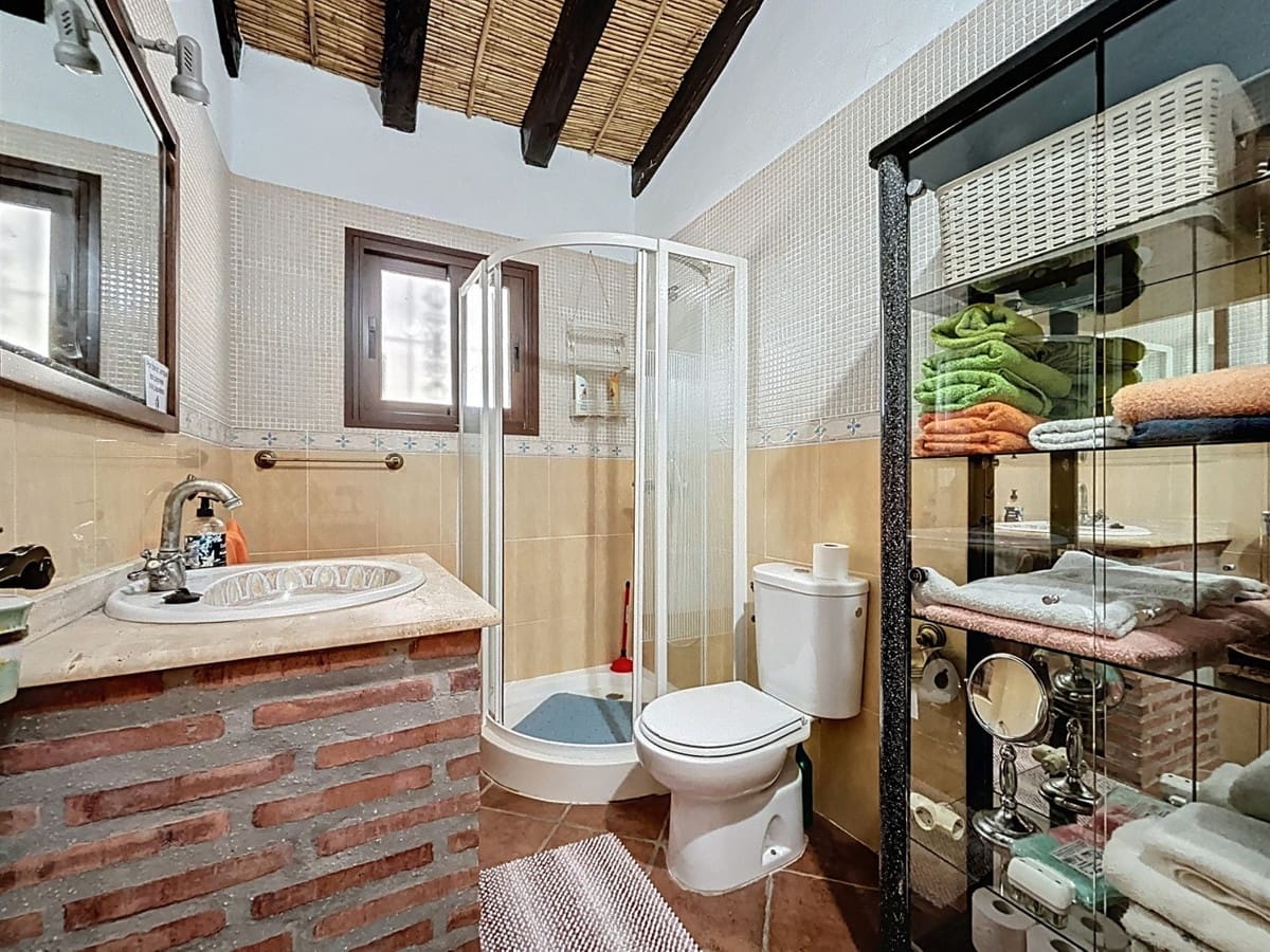 3 soveværelse Villa til salg i Competa med swimmingpool garage - € 415.000 (Ref: 10128688)