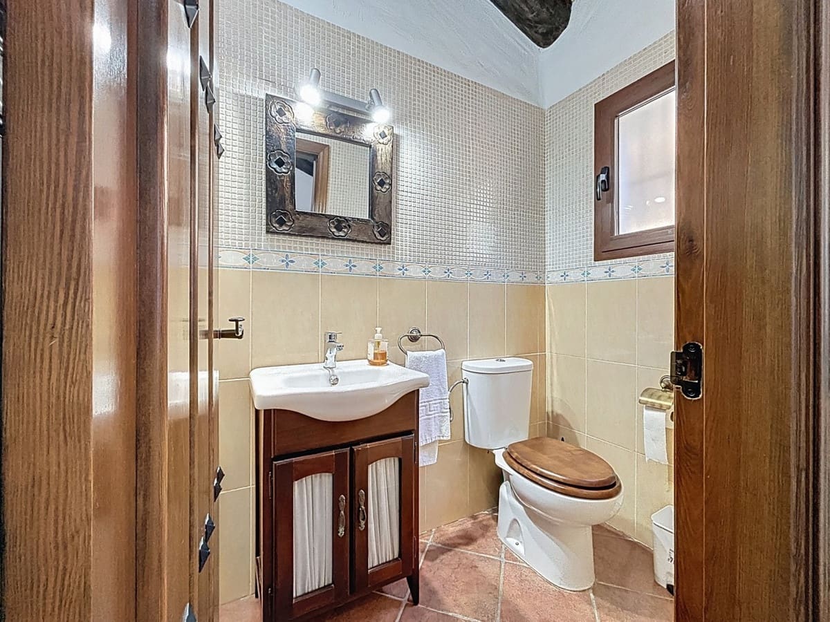 3 soveværelse Villa til salg i Competa med swimmingpool garage - € 415.000 (Ref: 10128688)