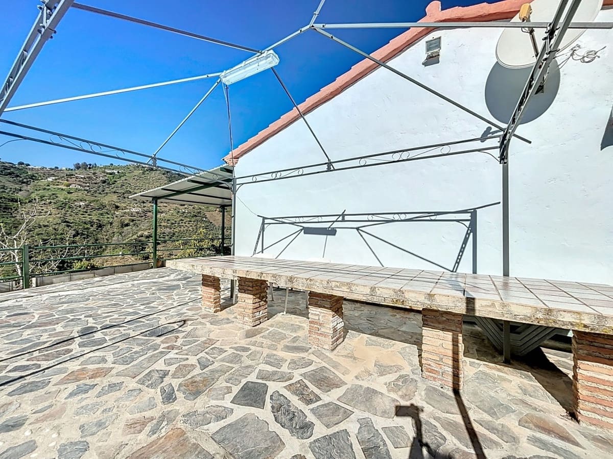 3 soveværelse Villa til salg i Competa med swimmingpool garage - € 415.000 (Ref: 10128688)
