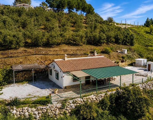 3 chambre Villa/Maison à vendre à Cómpeta avec piscine garage - 415 000 € (Ref: 10128688)