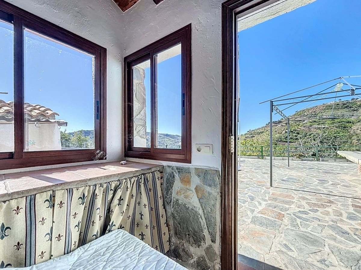 3 soveværelse Villa til salg i Competa med swimmingpool garage - € 415.000 (Ref: 10128688)