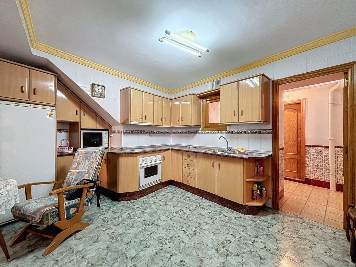 4 chambre Villa/Maison à vendre à Archez - 195 000 € (Ref: 10128690)