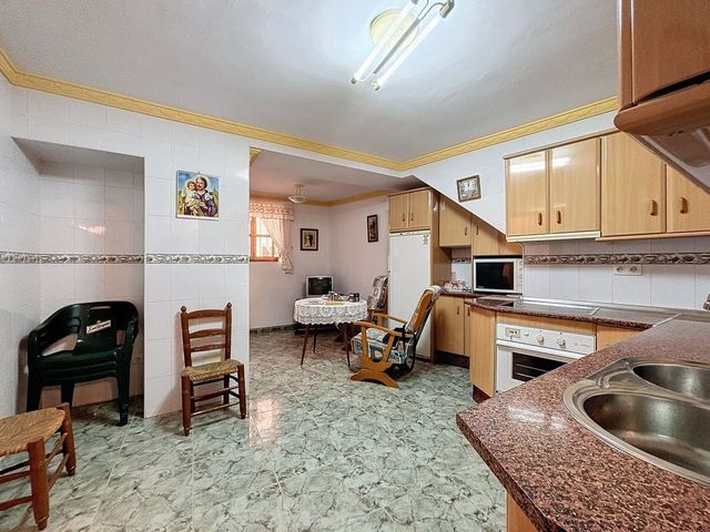 4 chambre Villa/Maison à vendre à Archez - 195 000 € (Ref: 10128690)