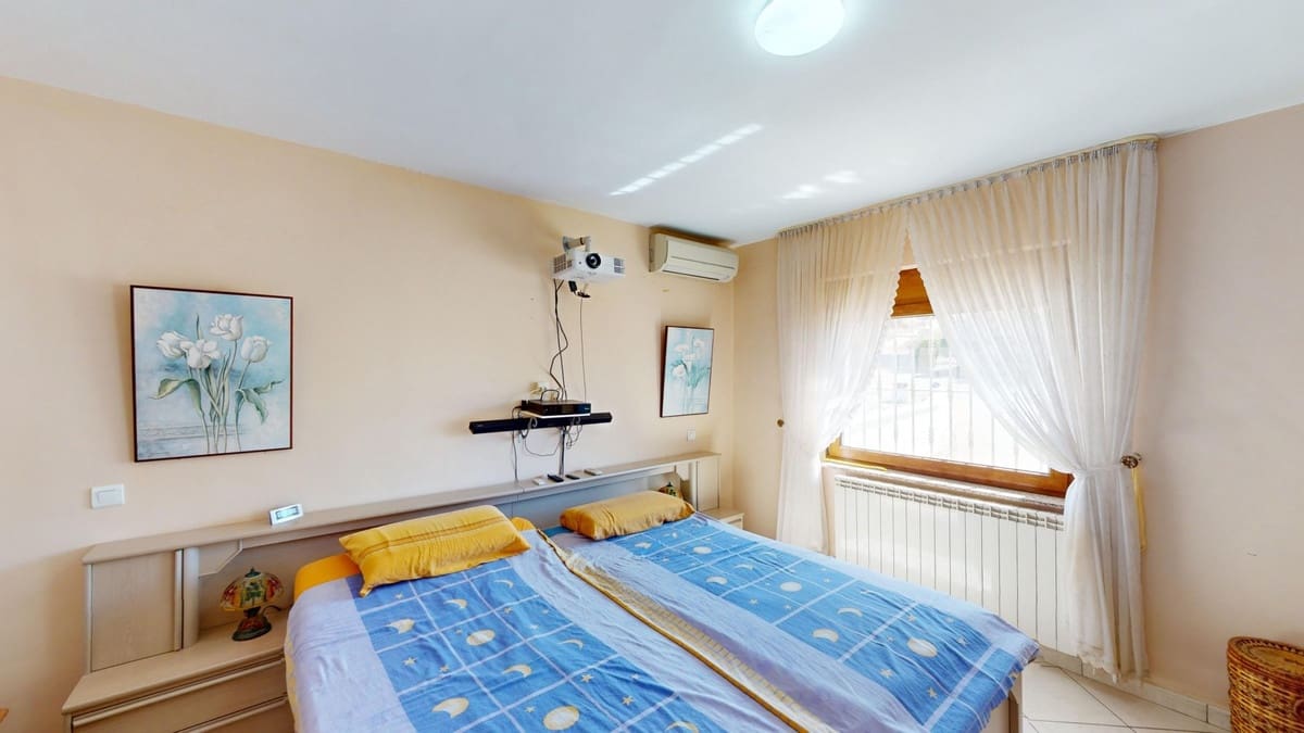 7 Zimmer Villa zu verkaufen in Iznate mit Pool Garage - 1.352.000 € (Ref: 10128691)