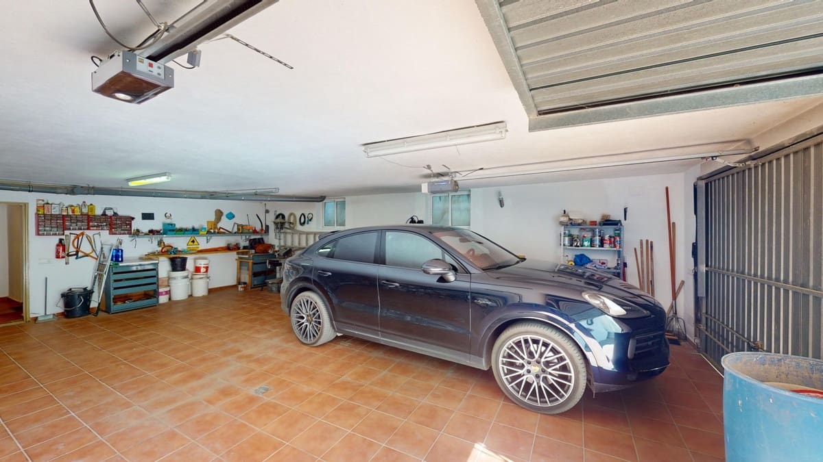 7 Zimmer Villa zu verkaufen in Iznate mit Pool Garage - 1.352.000 € (Ref: 10128691)