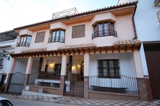 6 Zimmer Villa zu verkaufen in Benamargosa mit Garage - 429.900 € (Ref: 10128693)