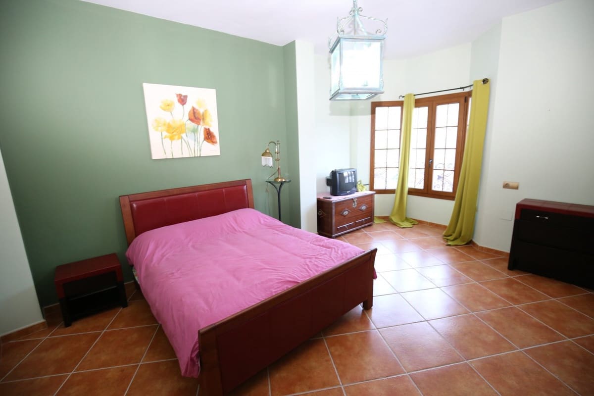 6 Zimmer Villa zu verkaufen in Benamargosa mit Garage - 429.900 € (Ref: 10128693)