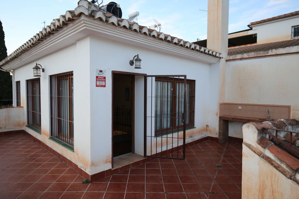 6 Zimmer Villa zu verkaufen in Benamargosa mit Garage - 429.900 € (Ref: 10128693)