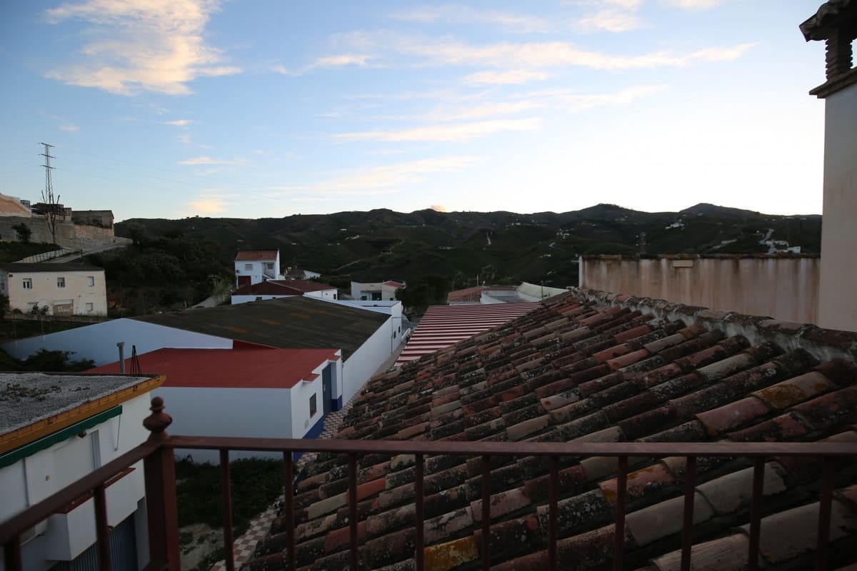 6 Zimmer Villa zu verkaufen in Benamargosa mit Garage - 429.900 € (Ref: 10128693)