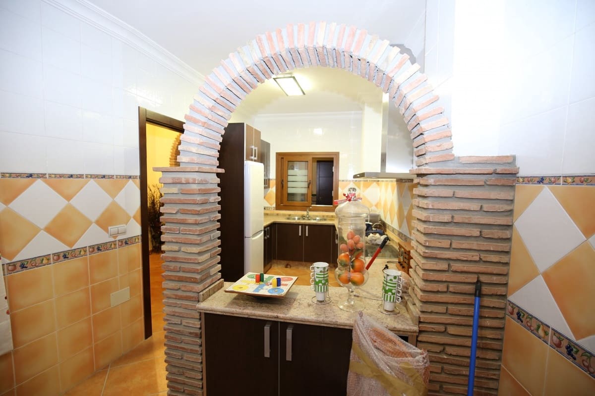 6 Zimmer Villa zu verkaufen in Benamargosa mit Garage - 429.900 € (Ref: 10128693)