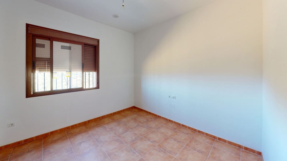 4 sovrum Villa till salu i Colmenar med garage - 299 999 € (Ref: 10128694)