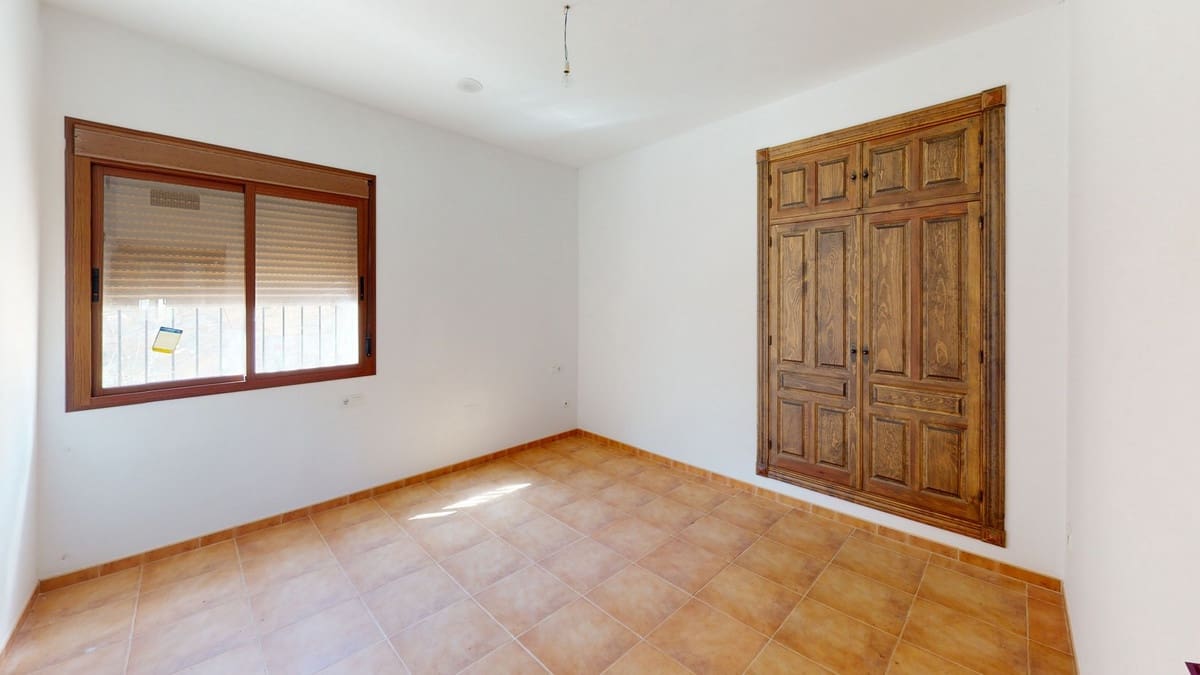 4 sovrum Villa till salu i Colmenar med garage - 299 999 € (Ref: 10128694)