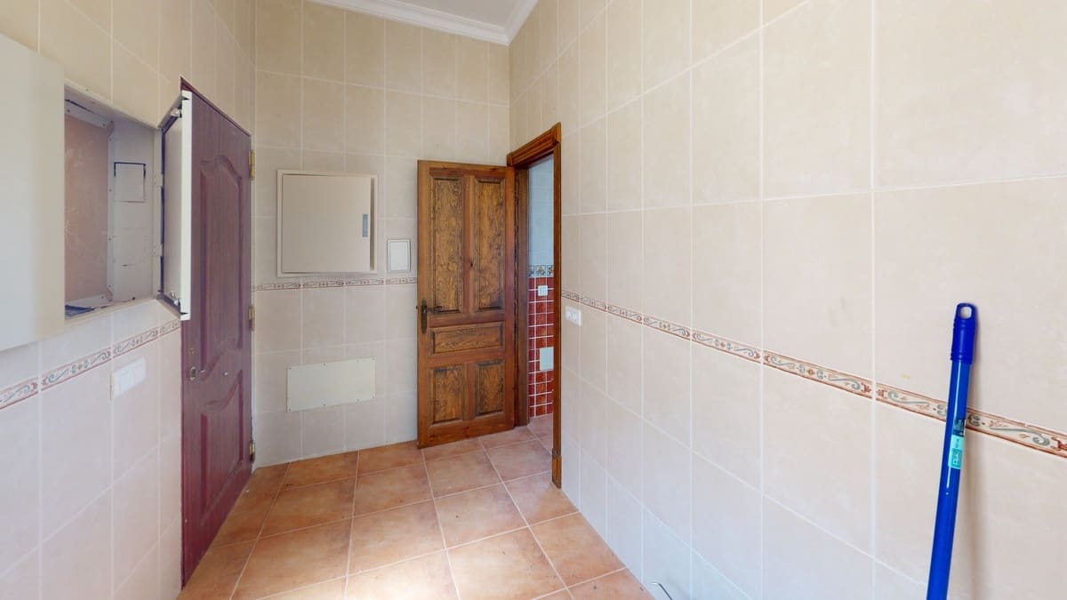 4 sovrum Villa till salu i Colmenar med garage - 299 999 € (Ref: 10128694)