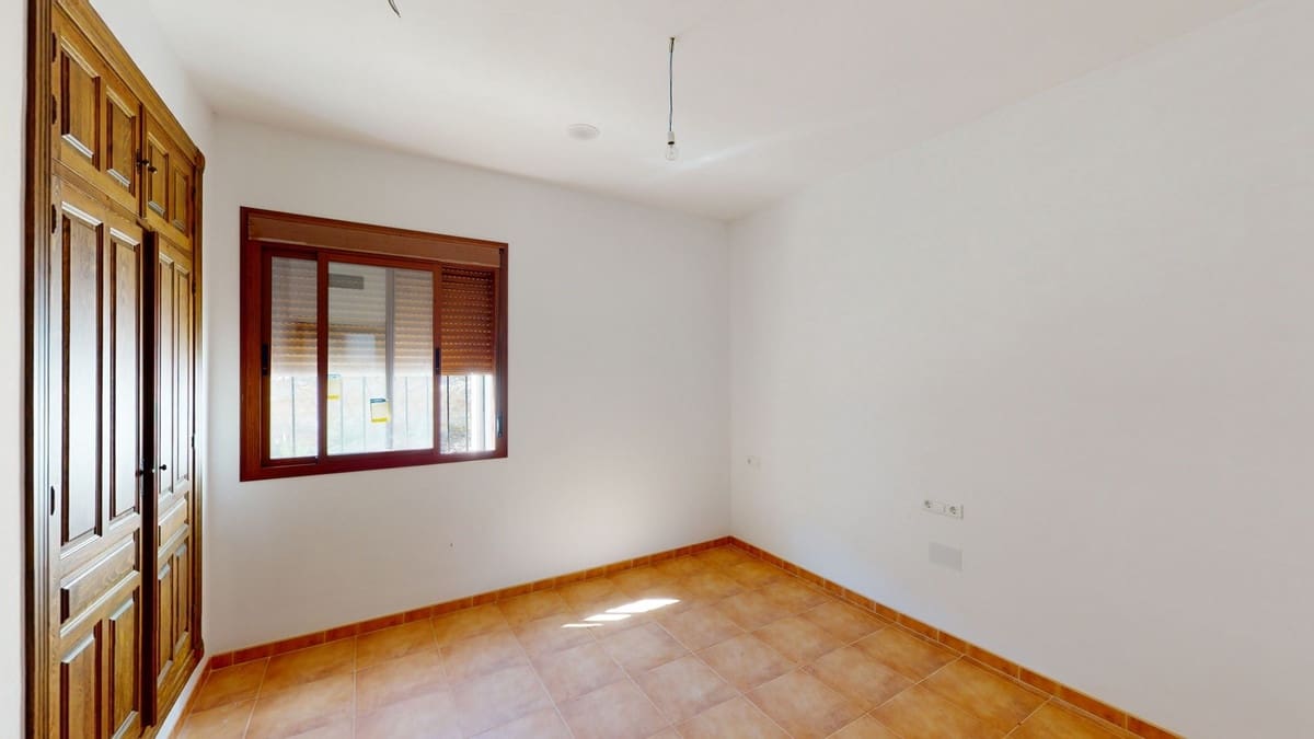 4 sovrum Villa till salu i Colmenar med garage - 299 999 € (Ref: 10128694)