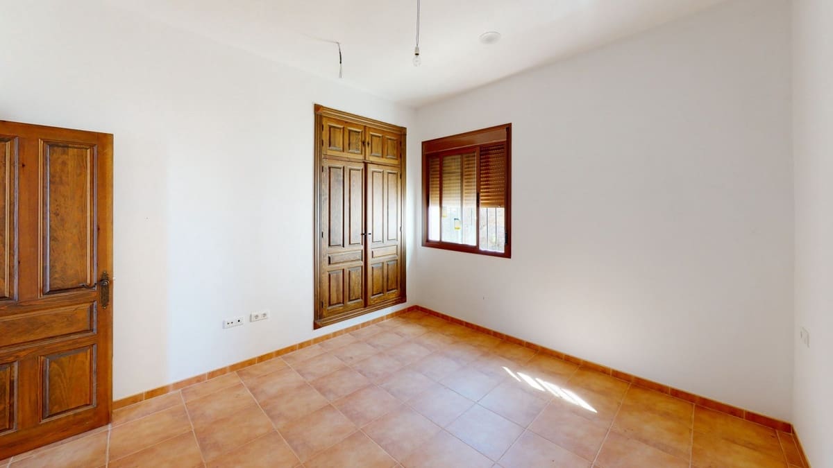 4 sovrum Villa till salu i Colmenar med garage - 299 999 € (Ref: 10128694)