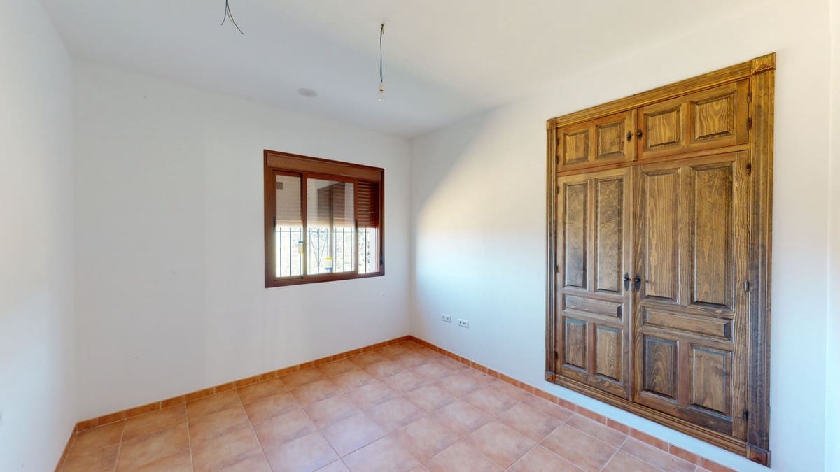 4 sovrum Villa till salu i Colmenar med garage - 299 999 € (Ref: 10128694)