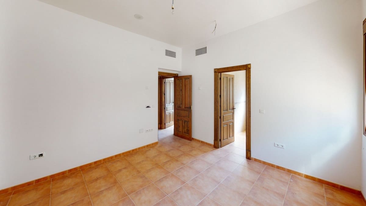4 sovrum Villa till salu i Colmenar med garage - 299 999 € (Ref: 10128694)
