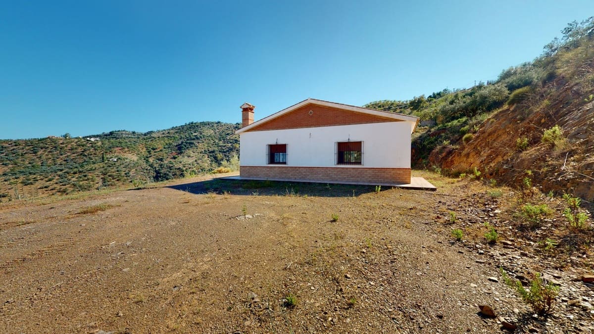 4 sovrum Villa till salu i Colmenar med garage - 299 999 € (Ref: 10128694)