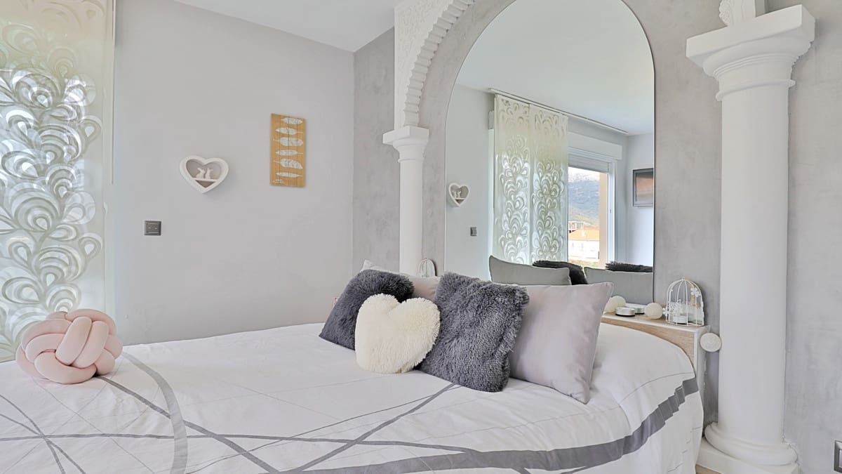 4 soverom Villa til salgs i Alfarnate med garasje - € 300 000 (Ref: 10128697)