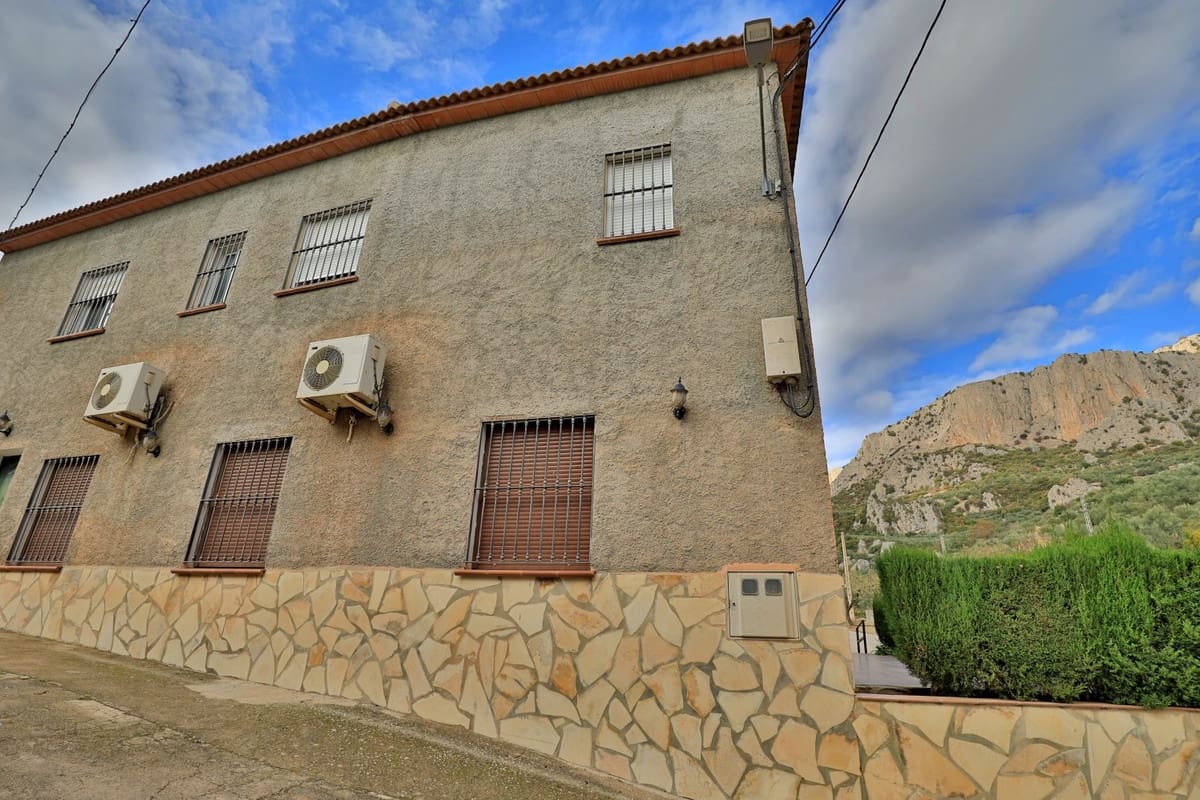 6 chambre Finca/Maison de Campagne à vendre à Alfarnatejo - 420 000 € (Ref: 10128698)