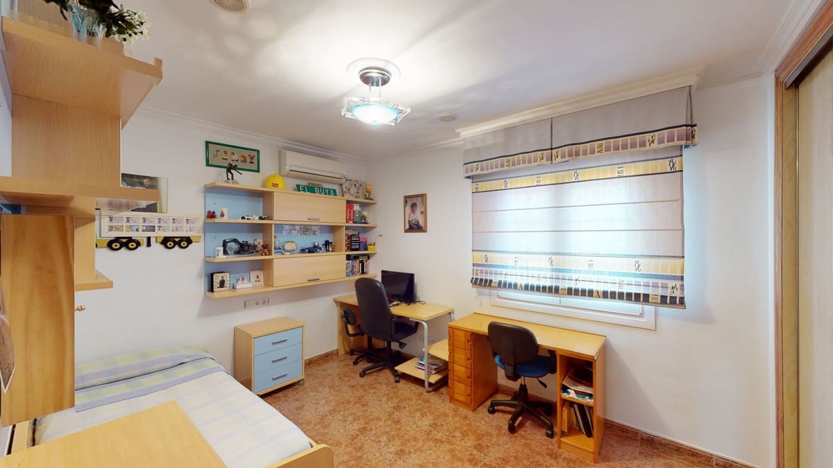 6 Zimmer Villa zu verkaufen in Alcaucin mit Pool Garage - 674.500 € (Ref: 10128700)