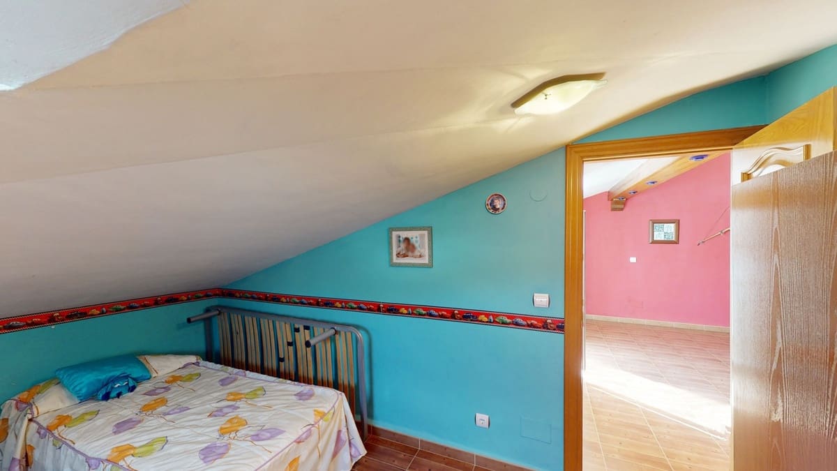 6 Zimmer Villa zu verkaufen in Alcaucin mit Pool Garage - 674.500 € (Ref: 10128700)