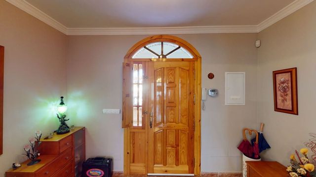 6 Zimmer Villa zu verkaufen in Alcaucín mit Pool Garage - 674.500 € (Ref: 10128700)