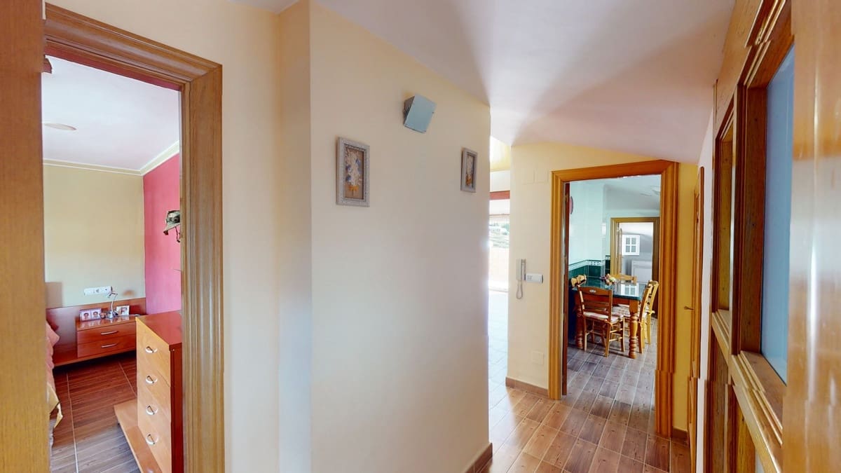 6 Zimmer Villa zu verkaufen in Alcaucin mit Pool Garage - 674.500 € (Ref: 10128700)
