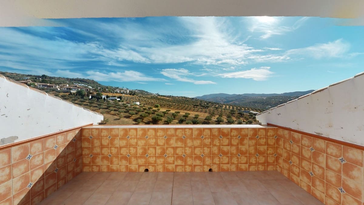 6 Zimmer Villa zu verkaufen in Alcaucin mit Pool Garage - 674.500 € (Ref: 10128700)