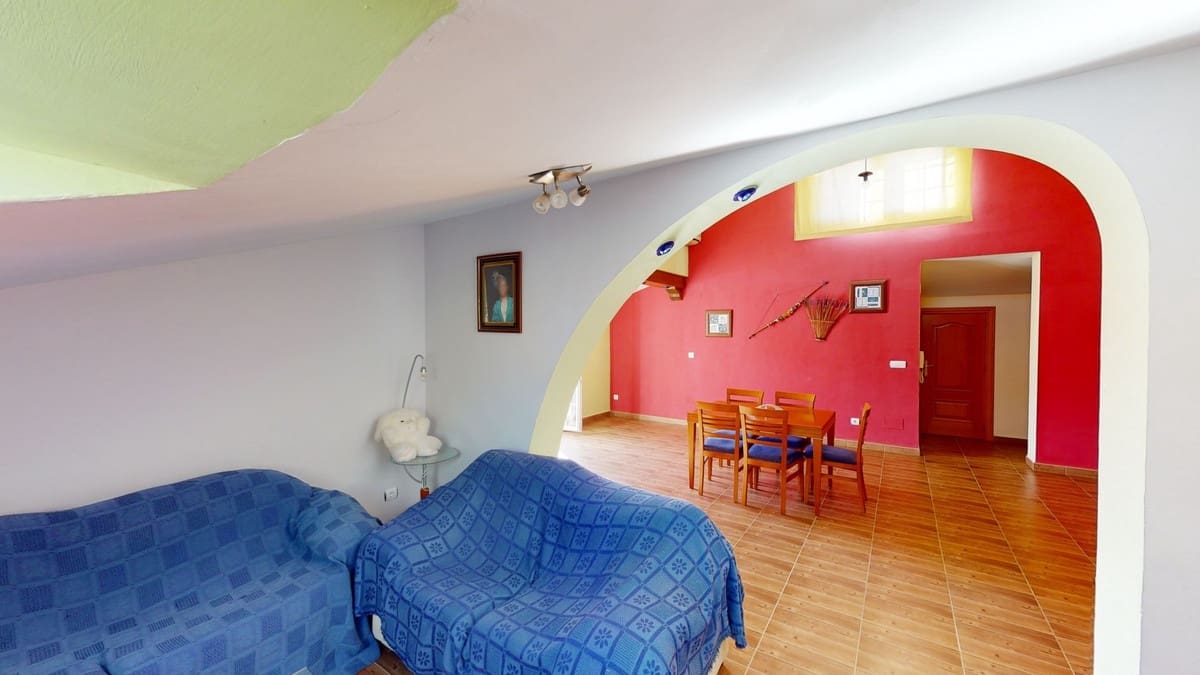 6 Zimmer Villa zu verkaufen in Alcaucin mit Pool Garage - 674.500 € (Ref: 10128700)