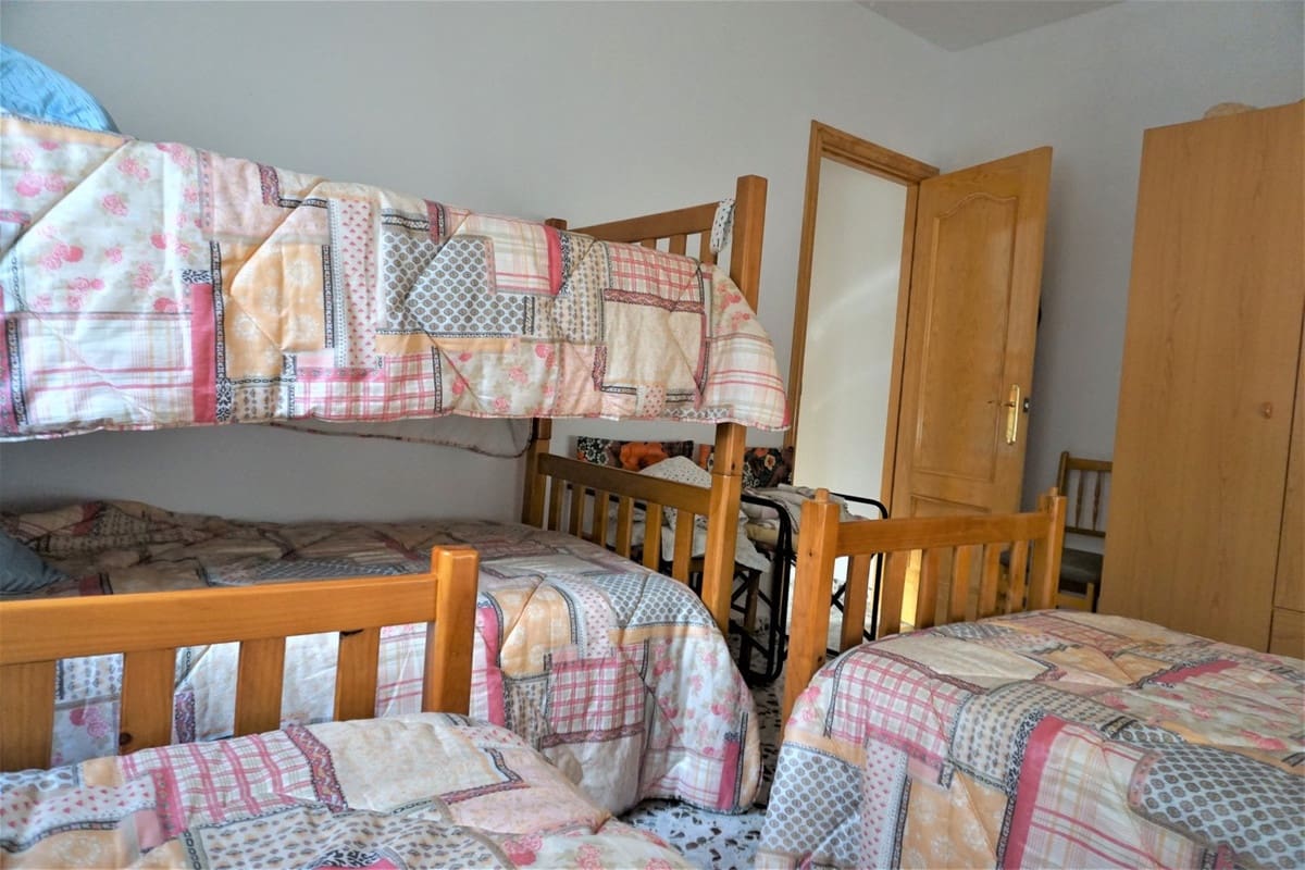 Finca/Casa Rural de 3 habitaciones en Alcaucín en venta con garaje - 375.000 € (Ref: 10128701)