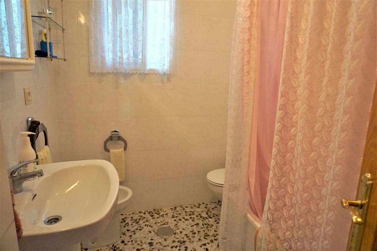 Finca/Casa Rural de 3 habitaciones en Alcaucín en venta con garaje - 375.000 € (Ref: 10128701)