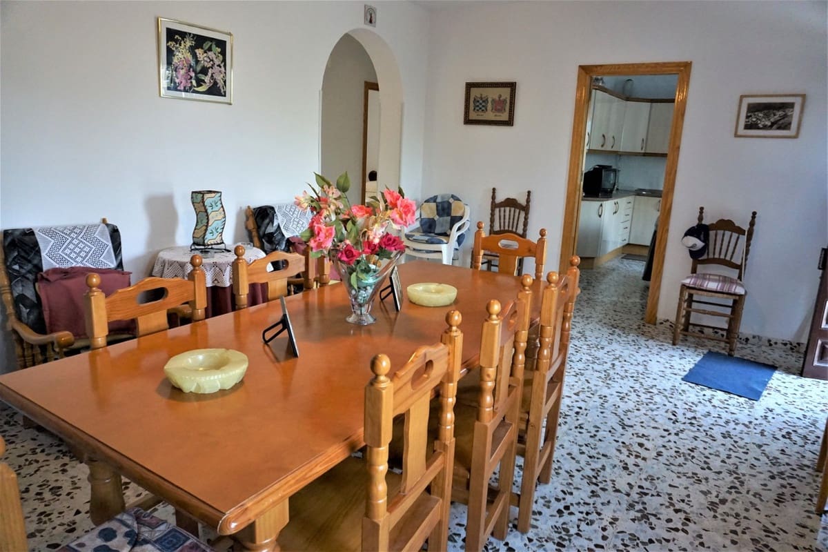 Finca/Casa Rural de 3 habitaciones en Alcaucín en venta con garaje - 375.000 € (Ref: 10128701)