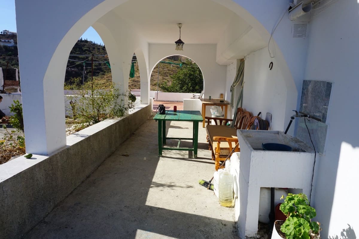 3 slaapkamer Finca/Landhuis te koop in Vinuela met garage - € 420.000 (Ref: 10128702)