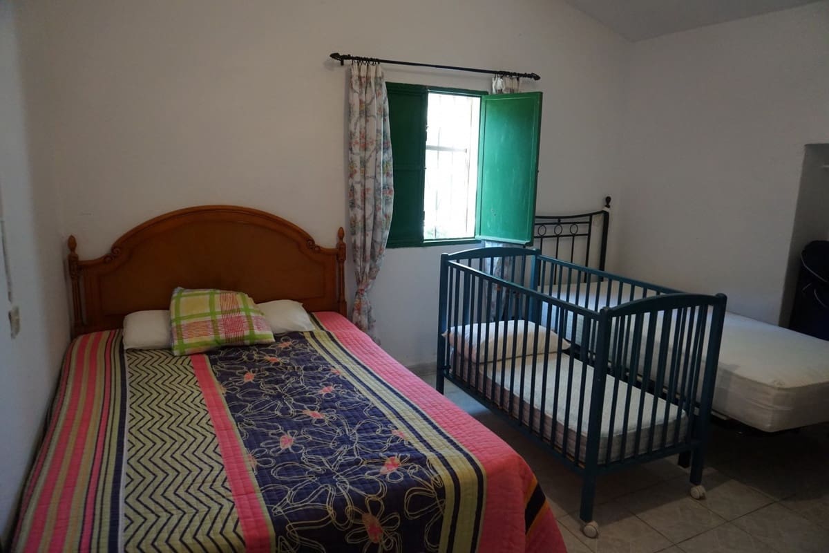 3 slaapkamer Finca/Landhuis te koop in Vinuela met garage - € 420.000 (Ref: 10128702)
