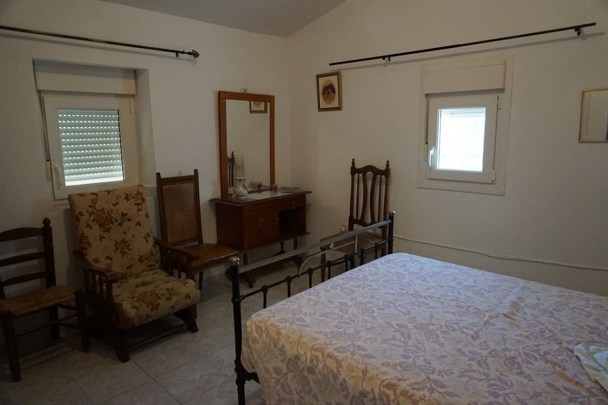 3 slaapkamer Finca/Landhuis te koop in Vinuela met garage - € 420.000 (Ref: 10128702)