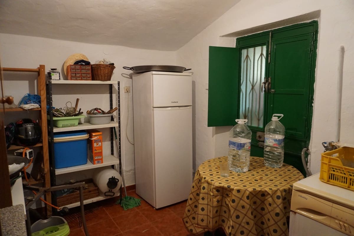 3 slaapkamer Finca/Landhuis te koop in Vinuela met garage - € 420.000 (Ref: 10128702)