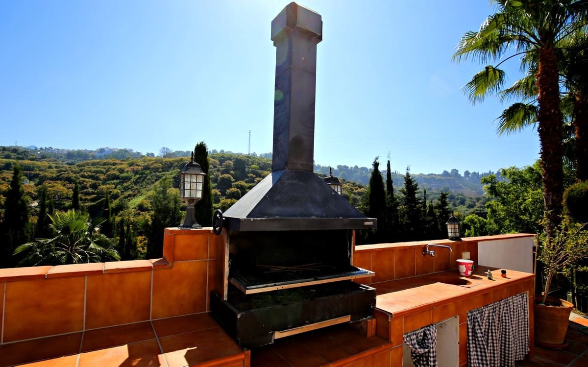 9 bedroom Villa for sale in Frigiliana with pool garage - € 3,200,000 (Ref: 10128703)