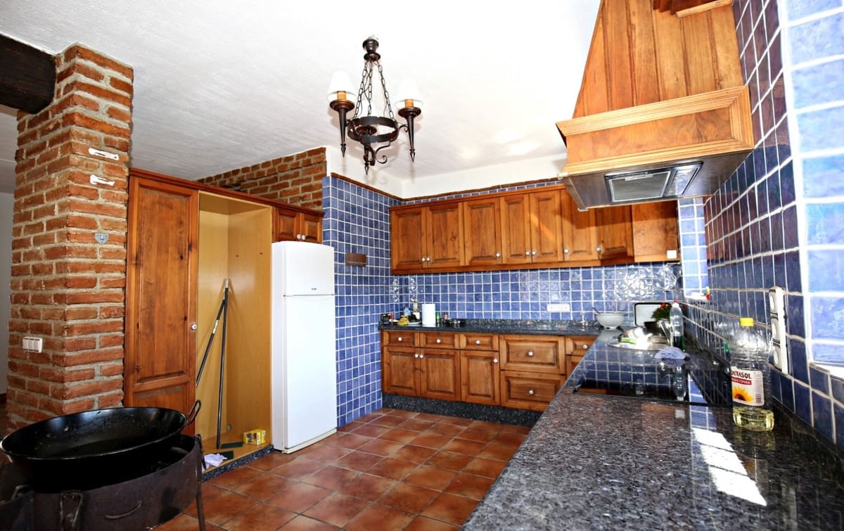 9 bedroom Villa for sale in Frigiliana with pool garage - € 3,200,000 (Ref: 10128703)